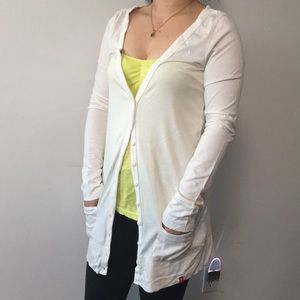 Light weight cardigan throw
